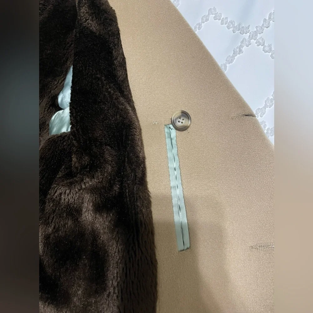 VINTAGE Lakeland 100% Pure Wool Trench Coat, Tan, Size 40 - Picture 7 of 12